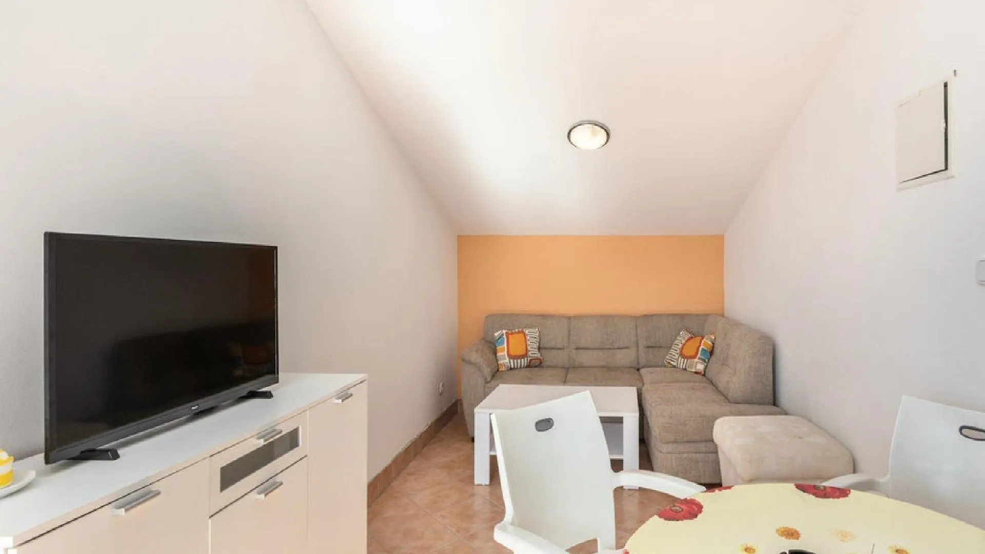 Apartments Ilija Njavro - One Bedroom Apartment With Terrace And Sea View Jadranovo